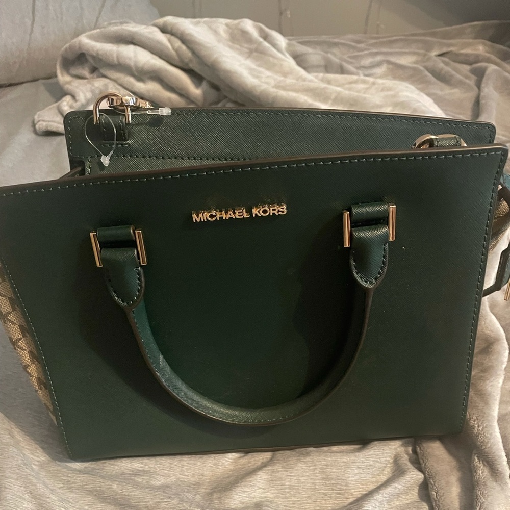 Michael Kors purse